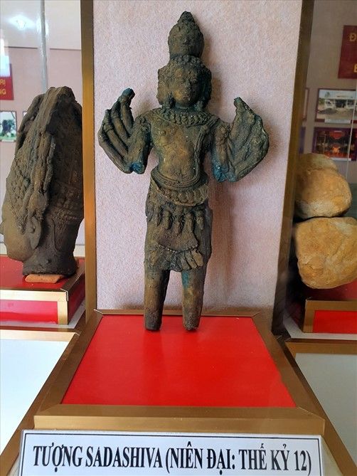 Tượng Sadashiva - Bảo tàng Bạc Liêu